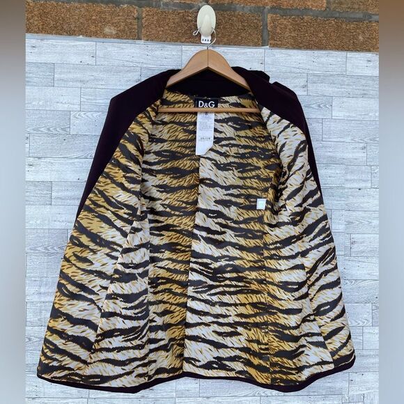 Dolce & Gabbana
Virgin wool 2 piece pant suit size 28/42 usa 6 - Picture 6 of 17